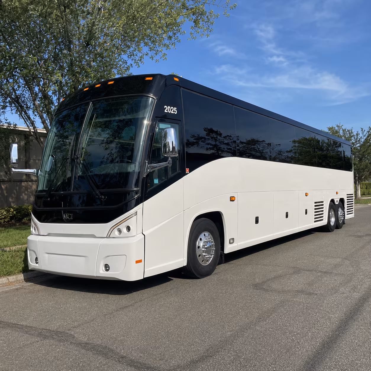bus rentals for youth group trips to asbury university and ichthus festival