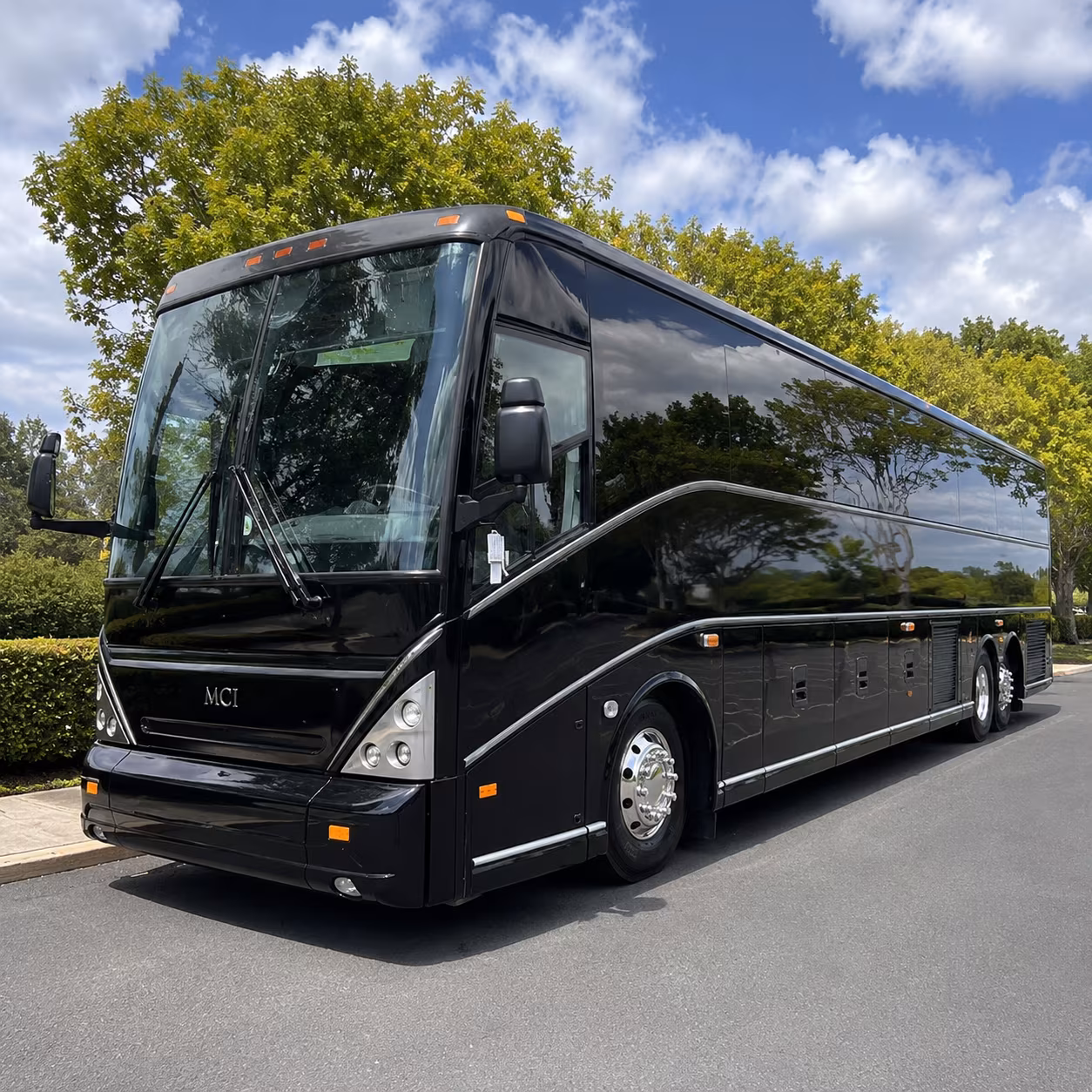 buses for downtown lexington museum and theatre field trips
