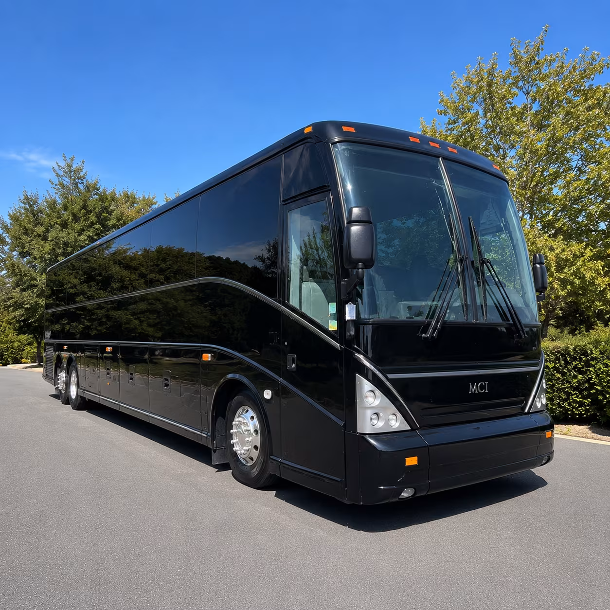 buses to keeneland race course for the spring and fall meets