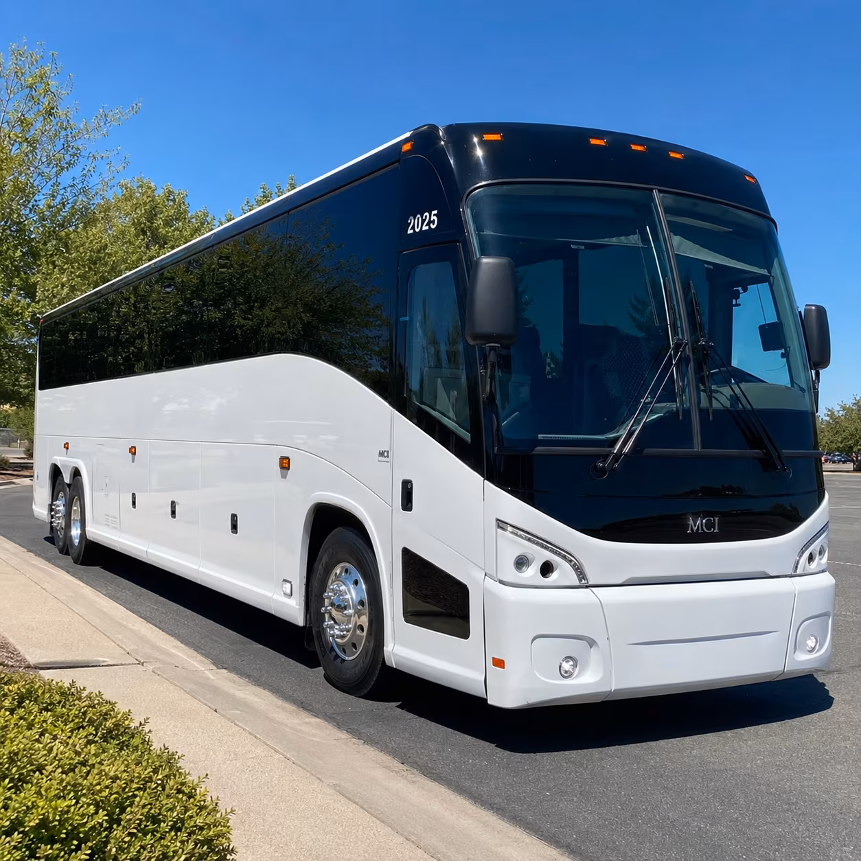 employee shuttle buses between downtown lexington hotels and central bank center