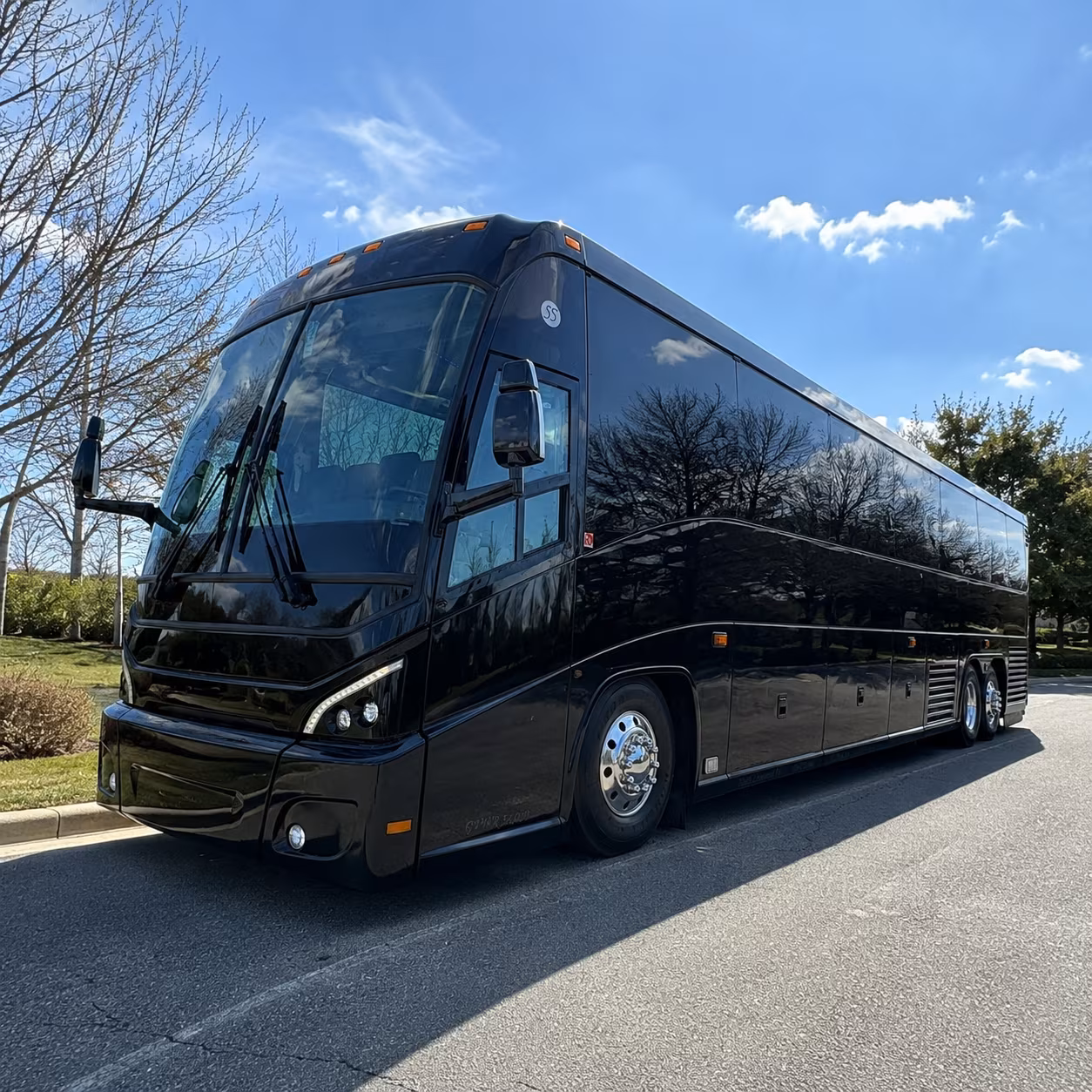 long distance bus trips from lexington to nashville tennessee