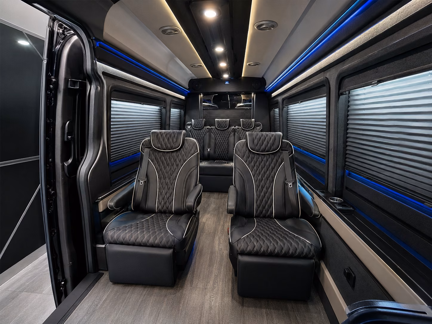 shuttle buses between lexington and cincinnati northern kentucky international airport cvg