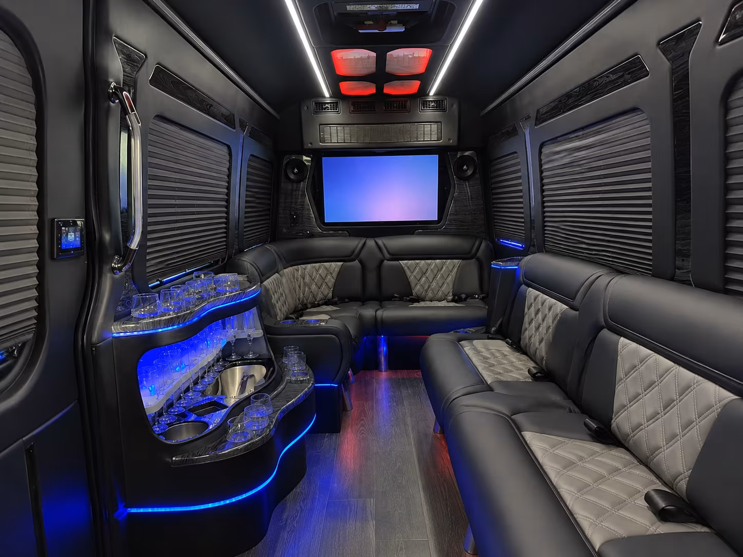 wedding and private event buses through the bluegrass
